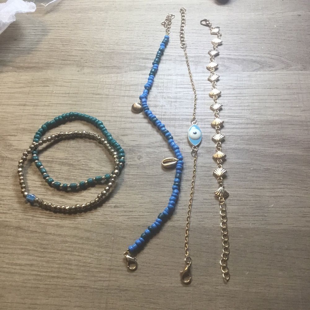 5 Piece Gold and Blue Beaded Shell Seeing Eye Bracelet Set